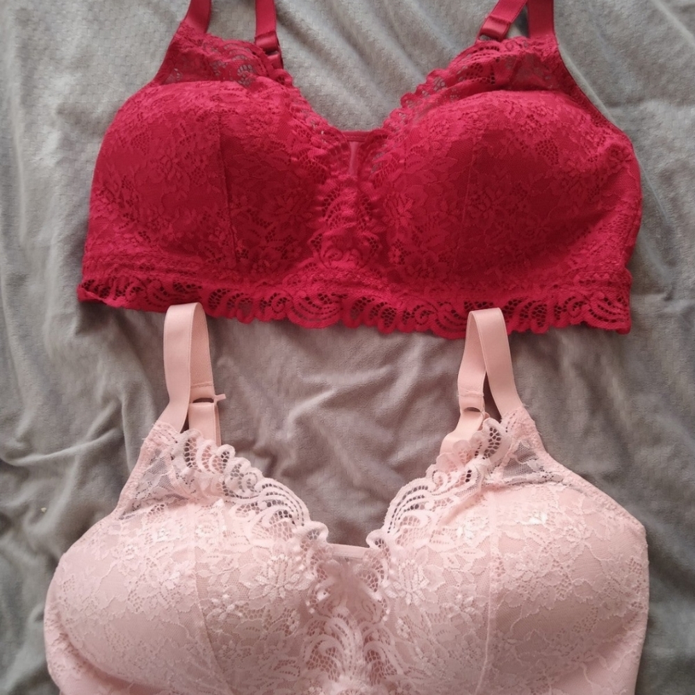 2 Bali X large lace bras